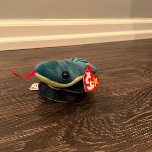 TY Beanie Baby Hissy